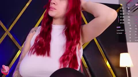 Snapshot of emaacastro chatting on 12-14-25, 12:10 Emma online show from 12-14-25, 12:10