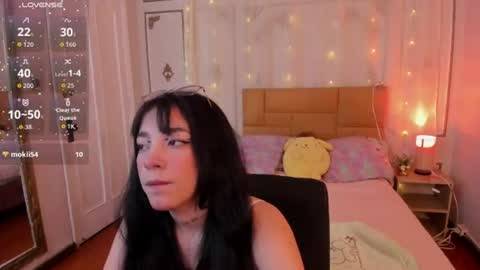 Emma online show from 07-04-26, 05:13