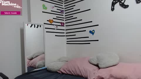 Ema Walker online show from 11-29-25, 08:12