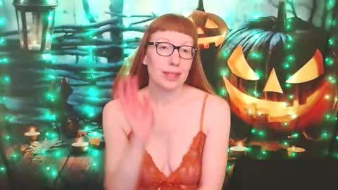 Ember Starleena online show from 10-26-25, 05:08