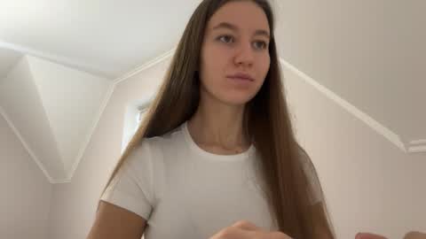 Alina online show from 11-11-25, 11:54