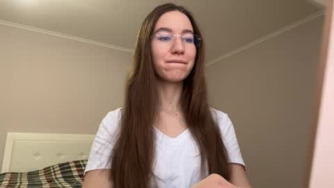 Alina online show from 04-15-26, 03:19