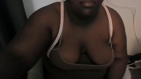 Empress Ember online show from 02-28-25, 11:12