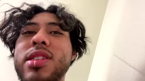 Snapshot of embersboudoir chatting on 10-23-25, 02:22 embersboudoir online show from 10-23-25, 02:22