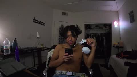 Snapshot of embersboudoir chatting on 10-26-25, 05:02 embersboudoir online show from 10-26-25, 05:02