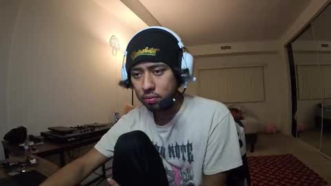 Snapshot of embersboudoir chatting on 01-11-26, 04:17 embersboudoir online show from 01-11-26, 04:17