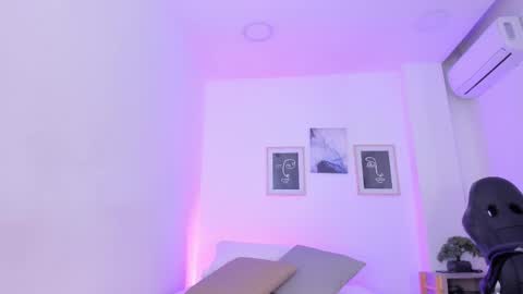 emelie_89 online show from 02-27-25, 11:41