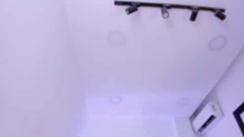 emelie_89 online show from 09-30-25, 11:48