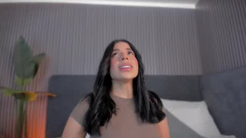 emelie_89 online show from 03-27-26, 01:11