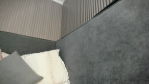 emelie_89 online show from 06-09-26, 11:55