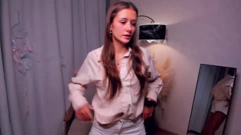 Emma online show from 11-01-25, 01:40