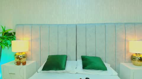 Snapshot of emely_606 chatting on 12-02-25, 03:45 Emely Antony online show from 12-02-25, 03:45