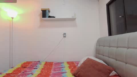 Snapshot of emely_aaron69z chatting on 12-11-24, 02:52 emely_aaron69z online show from 12-11-24, 02:52