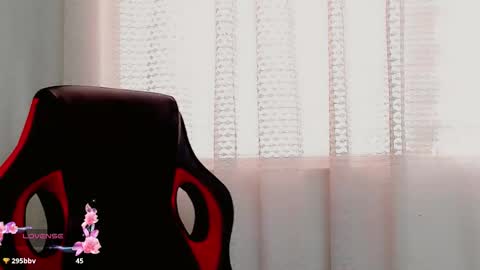 emely_peyton online show from 10-18-25, 01:56