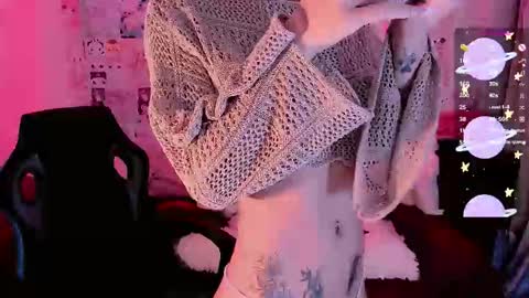 Snapshot of emely_rous chatting on 12-05-25, 12:47 Emely Rous online show from 12-05-25, 12:47