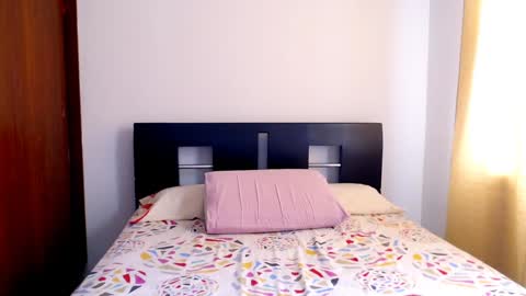 Snapshot of emely_sexx chatting on 12-18-24, 07:08 emely_sexx online show from 12-18-24, 07:08