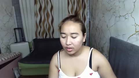 Emely online show from 12-17-25, 06:08