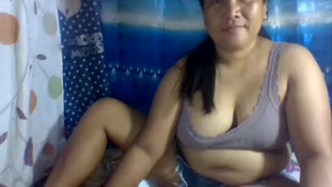 emelybloom123 online show from 02-06-25, 11:48