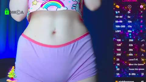 Snapshot of emelycrystal chatting on 01-27-25, 06:30 Emely online show from 01-27-25, 06:30