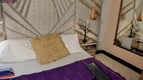 Emely online show from 03-30-26, 04:24