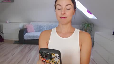 just me online show from 09-19-25, 09:54