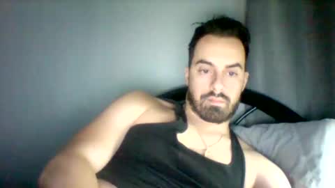 Snapshot of emgee88 chatting on 12-24-24, 05:05 emgee88 online show from 12-24-24, 05:05