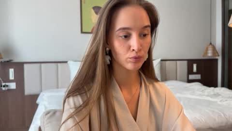 emi__ly online show from 04-02-26, 03:59