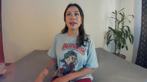 Emilia Gomez online show from 03-07-25, 08:00