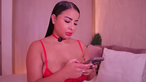    online show from 11-06-25, 06:31