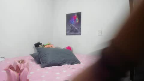 Emiily Carter online show from 04-17-26, 08:23