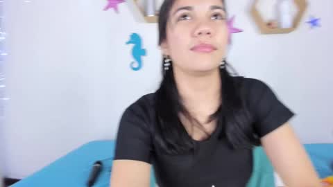 Emily  online show from 02-11-25, 09:09