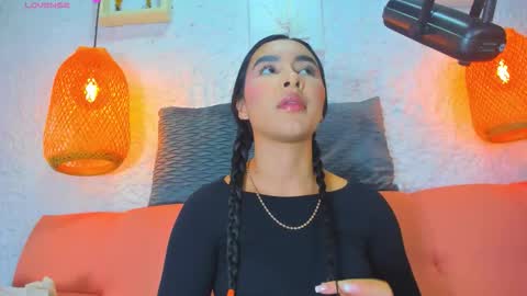 Emily online show from 09-26-25, 12:09