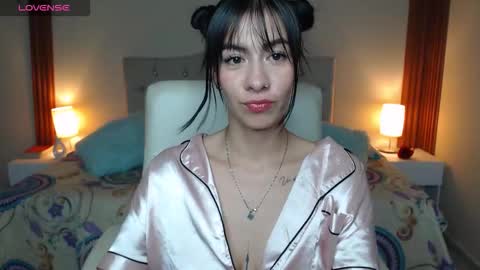 Snapshot of emiily_skinny chatting on 03-25-26, 02:28 emiily_skinny online show from 03-25-26, 02:28