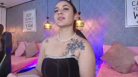 Snapshot of emiily_w1 chatting on 02-07-25, 09:58 Emily online show from 02-07-25, 09:58