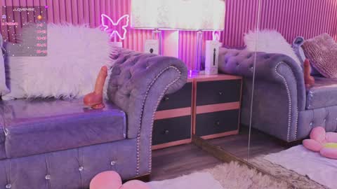 Snapshot of emiiscoot_1 chatting on 12-07-24, 02:57 Emily online show from 12-07-24, 02:57