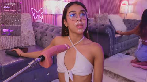 Snapshot of emiiscoot_1 chatting on 12-14-24, 01:27 Emily online show from 12-14-24, 01:27