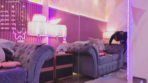 Snapshot of emiiscoot_1 chatting on 12-18-24, 12:51 Emily online show from 12-18-24, 12:51