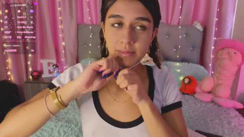 Snapshot of emiiscoot_1 chatting on 01-29-25, 01:28 Emily online show from 01-29-25, 01:28