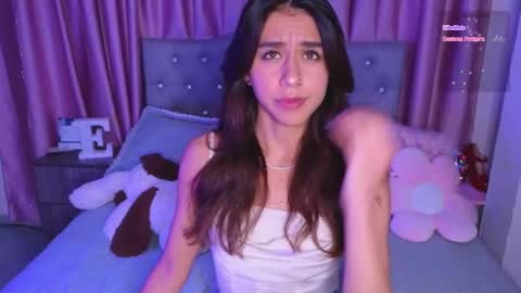 Snapshot of emiiscoot_1 chatting on 10-16-25, 10:33 Emily online show from 10-16-25, 10:33