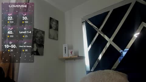 emilayton_ online show from 01-14-25, 06:38