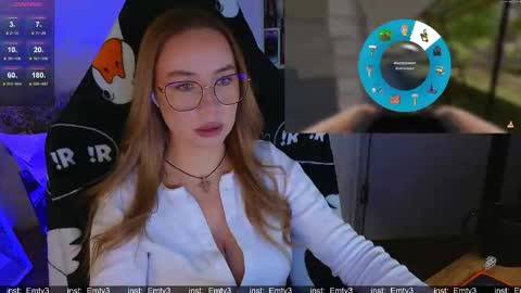 Snapshot of emili1_bc chatting on 12-17-25, 04:13 Emili online show from 12-17-25, 04:13