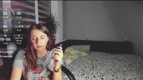 emili77777 online show from 09-17-25, 10:22