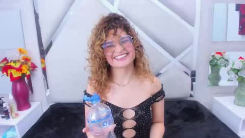 Emy  online show from 10-11-25, 03:06