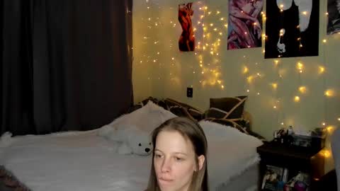 emili_sweet__ online show from 02-16-25, 01:47