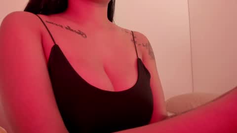 Emilia Big Boobs online show from 12-06-24, 11:25