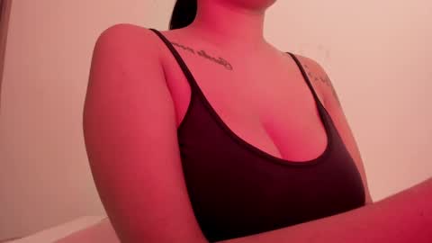 Emilia Big Boobs online show from 12-09-24, 04:45