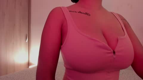 Emilia Big Boobs online show from 01-15-25, 04:11