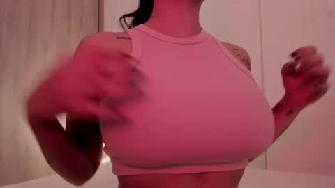 Emilia Big Boobs online show from 01-29-25, 04:41