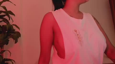 Emilia Big Boobs online show from 02-28-25, 09:33