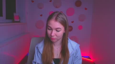 Emilia online show from 03-04-25, 09:07